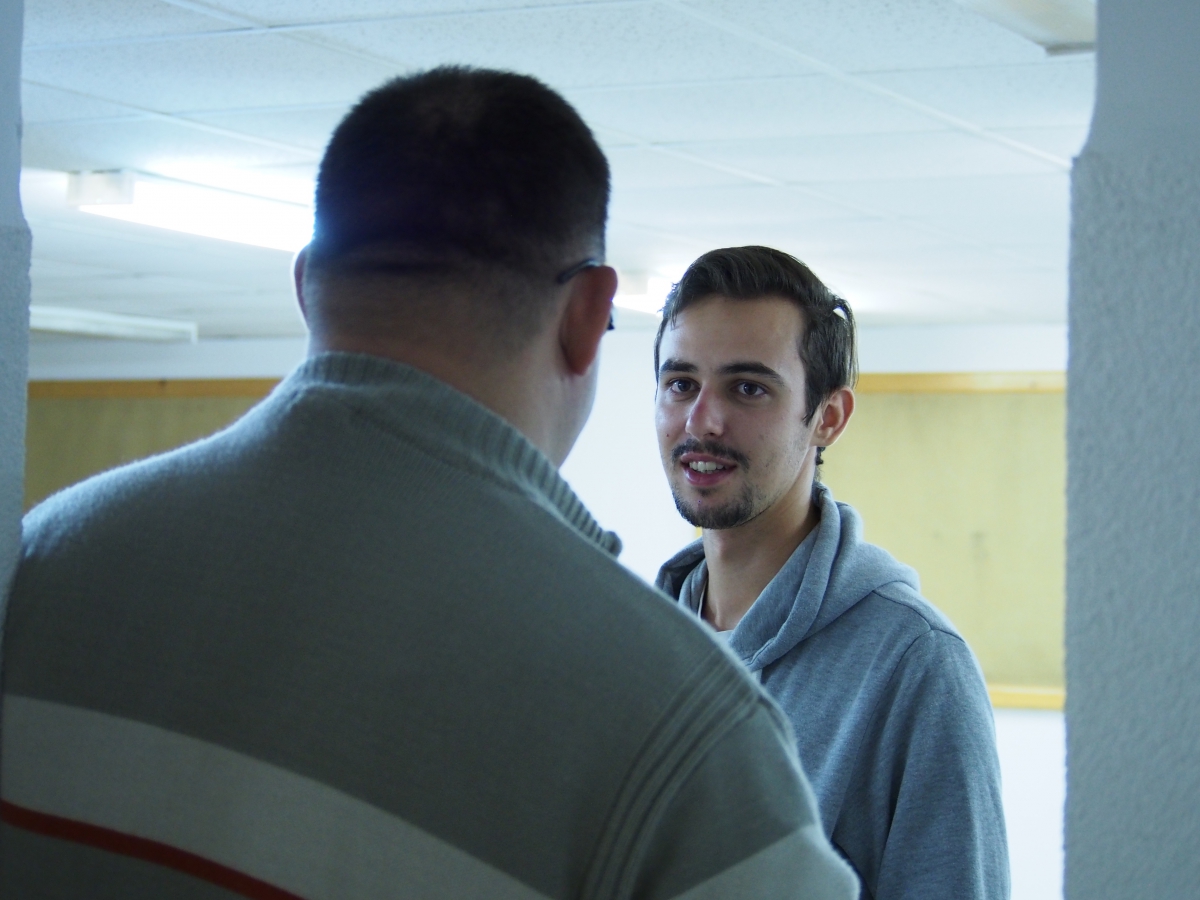 P9303941